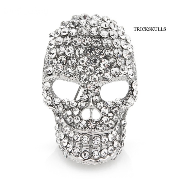 Silver Iced Smiling Skull Pendant Brooch Pin Modern Punk Gothic New & Sealed! - Picture 6 of 6